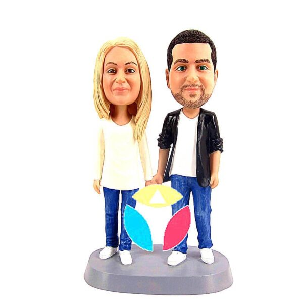 Couple In Jeans Hand In Hand Bobblehead